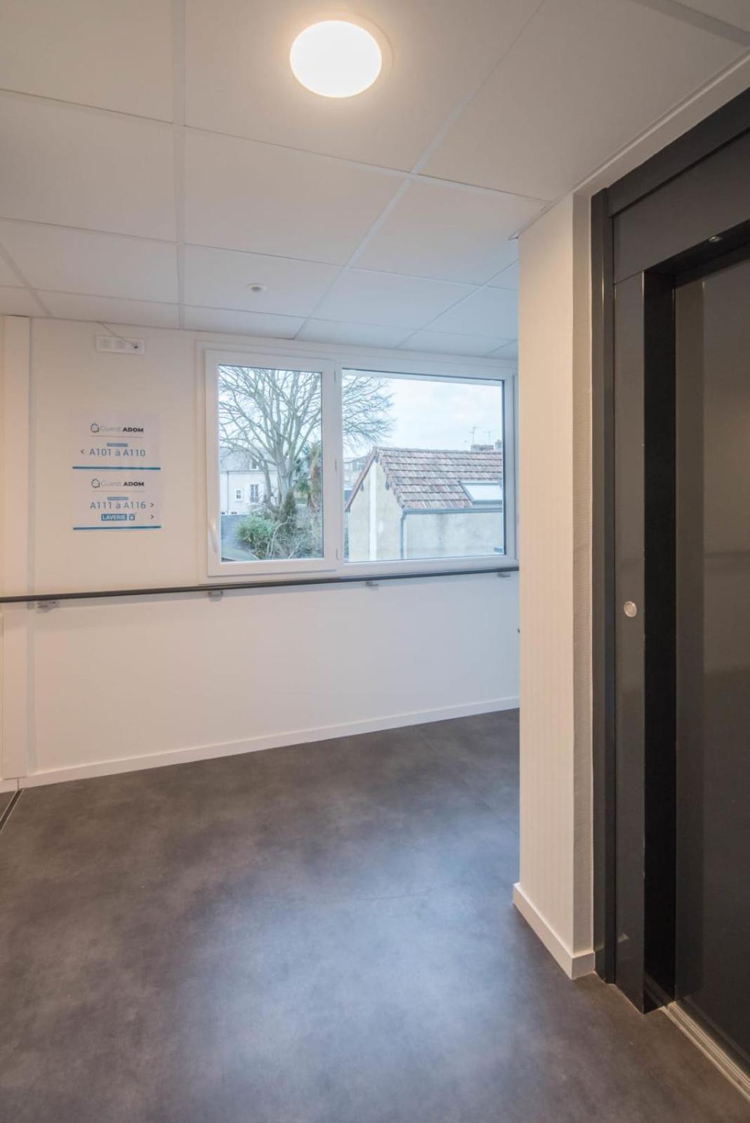 Appartement PIERRICK - Studio proche gare, Wifi, arrivée 24 24 à Le Mans Extérieur photo