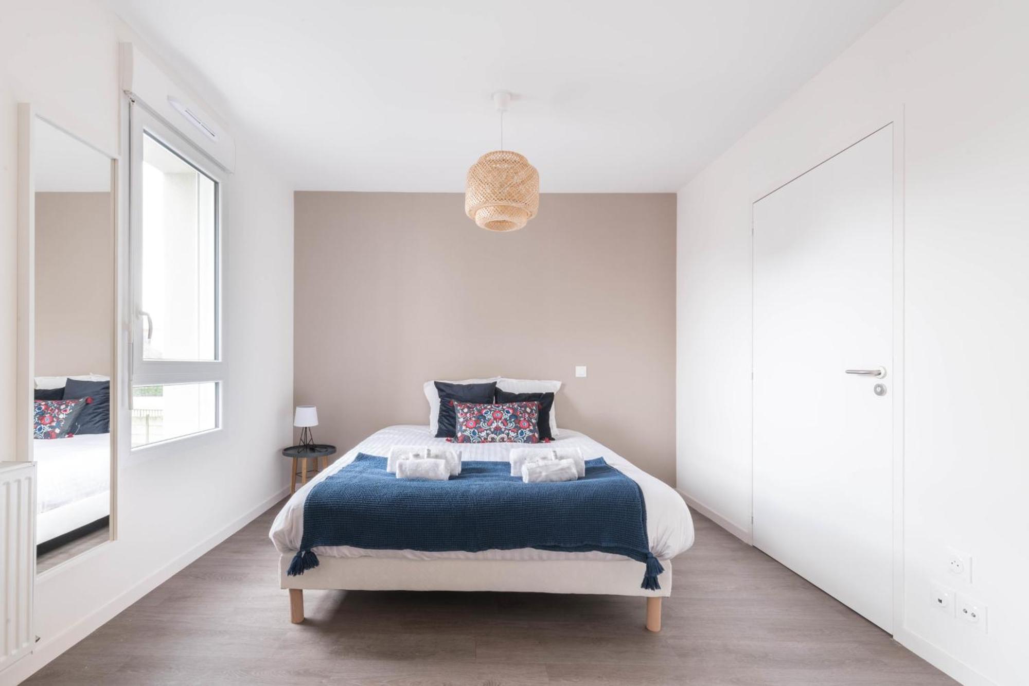 Appartement PIERRICK - Studio proche gare, Wifi, arrivée 24 24 à Le Mans Extérieur photo