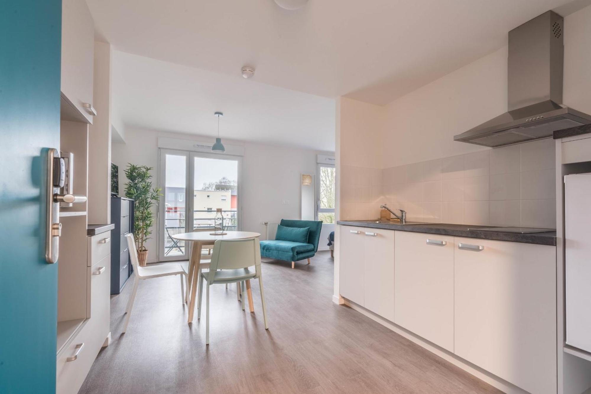 Appartement PIERRICK - Studio proche gare, Wifi, arrivée 24 24 à Le Mans Extérieur photo